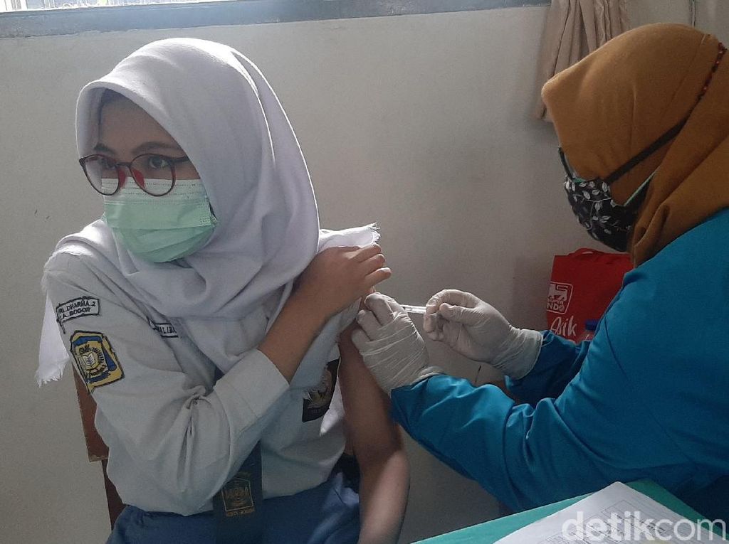 Usai Divaksin, Pelajar di Bogor Berharap Segera Sekolah Tatap Muka Usai Divaksin, Pelajar di Bogor Berharap Segera Sekolah Tatap Muka