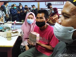 Efek Domino Kebaikan Kisah Mang Eman Nasi Padang Goceng yang Bikin Terenyuh