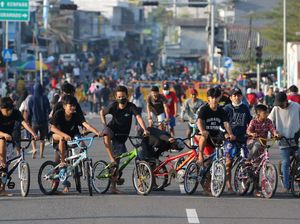 Kerumunan di Jembatan Suroboyo Saat PPKM Level 4, Camat Belum Dapat Laporan Kerumunan di Jembatan Suroboyo Saat PPKM Level 4, Camat Belum Dapat Laporan