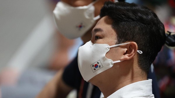 ASAKA, JAPAN - JULY 24: Jongoh Jin of Team South Korea during the 10m Air Pistol Mens event on day one of the Tokyo 2020 Olympic Games at Asaka Shooting Range on July 24, 2021 in Asaka, Saitama, Japan. (Photo by Kevin C. Cox/Getty Images)