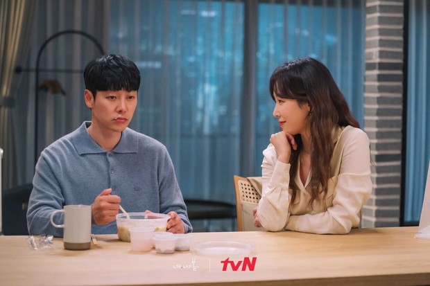 Kelelahan ketika pacaran adalah tanda lain yang jelas ketika kamu terlalu melakukan dan memikirkan banyak hal.