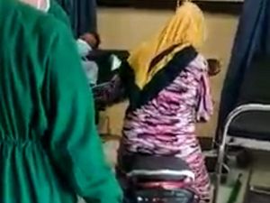 Siapa Emak-emak yang Viral Masukkan Motor ke Ruang IGD Rumah Sakit? Siapa Emak-emak yang Viral Masukkan Motor ke Ruang IGD Rumah Sakit?