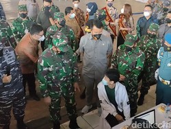 3 Matra TNI Keroyokan Percepat Target Vaksinasi di Sumedang