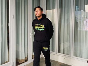 Adrian Khalif Bikin Official Merchandise Bersama Thanksinsomnia