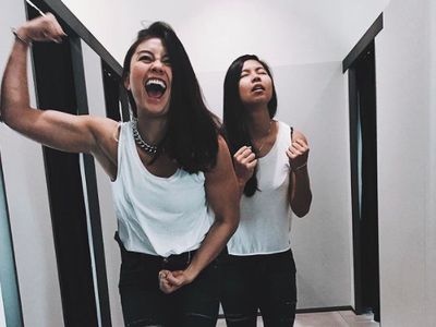 Agnez Mo dan Foto Persahabatannya dengan Greysia Polii yang Raih Medali Emas