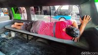 Curhat Sopir Angkot di Surabaya soal Kebijakan PPKM