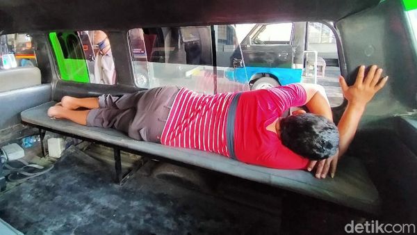 Curhat Sopir Angkot di Surabaya soal Kebijakan PPKM