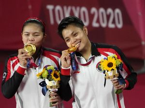 Greysia/Apriyani Raih Emas Olimpiade, Netizen Bersorak Sorai Bahagia Greysia/Apriyani Raih Emas Olimpiade, Netizen Bersorak Sorai Bahagia