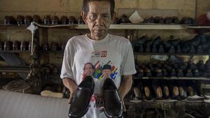Terimbas PPKM, Industri Sepatu di Cakung Turun Omzet 70 Persen