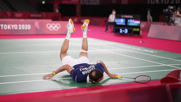 Kevin Cordon Jatuh Bangun Lawan Anthony Ginting