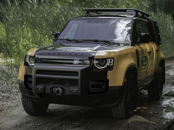 Wujud Land Rover Defender Trophy Edition yang Cuma Dijual 220 Unit