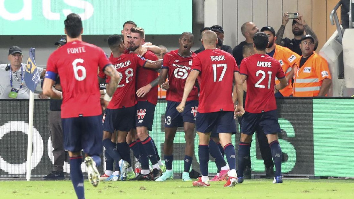 Lille vs PSG di Piala Super Prancis 2021. (Foto: AP/Ariel Schalit)