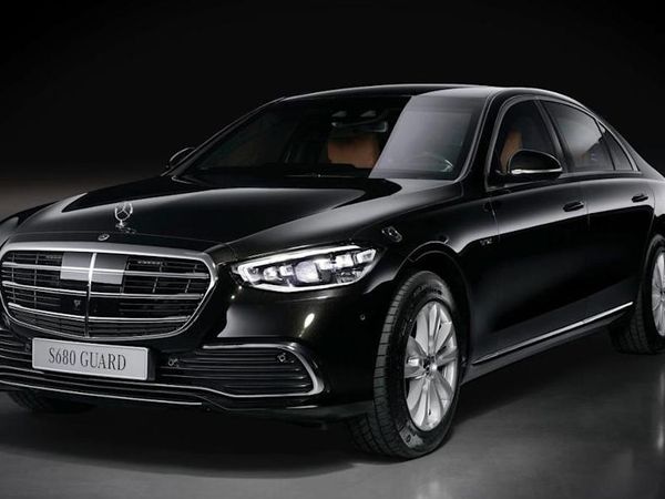 Mobil Anti Peluru Mercedes-Benz yang Tahan Peluru AK-47