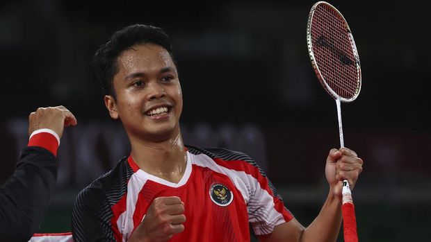Tokyo 2020 Olympics - Badminton - Men's Singles - Bronze medal match - MFS - Musashino Forest Sport Plaza, Tokyo, Japan â€