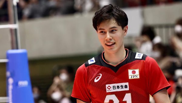 Ran Takahashi, Pangeran Tim Voli Jepang Smash Hati Netizen
