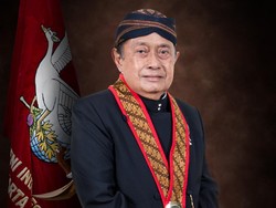 Kabar Duka Pekan Ini: Wafatnya Santosa Doellah, Pendiri Batik Danar Hadi