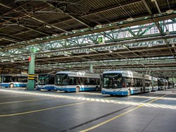 Canggih! Siemens Buat Parkiran Bus yang Bisa Isi Daya 45 Bus Listrik