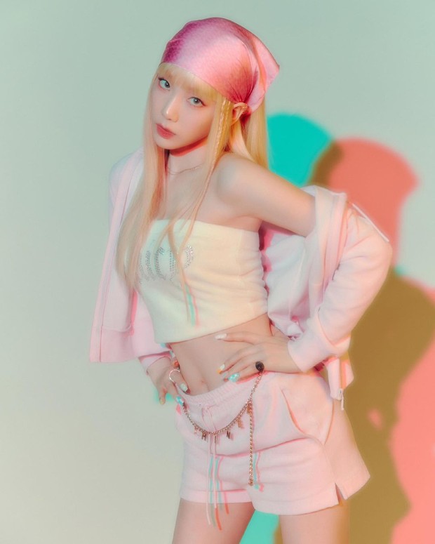 Taeyeon 'Weekend'