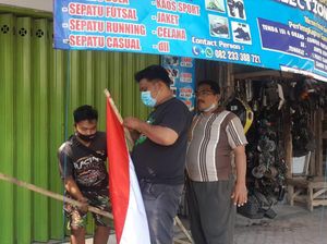 Paguyuban Tukang Loak Kibarkan Merah Putih Tumbuhkan Optimis Saat Pandemi Paguyuban Tukang Loak Kibarkan Merah Putih Tumbuhkan Optimis Saat Pandemi