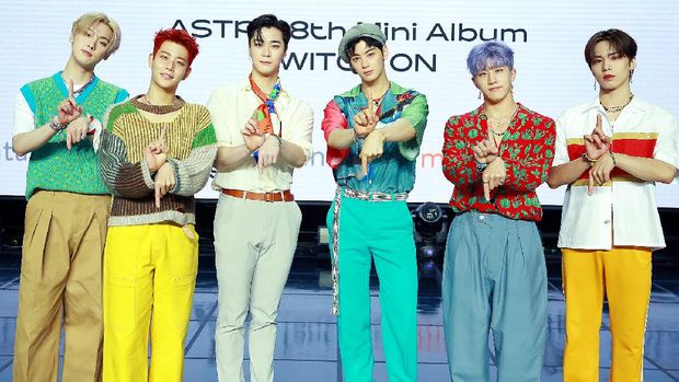 Boyband Korea Selatan, ASTRO, comeback dengan SWITCH ON.