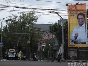 Tak Hanya Puan, Baliho Airlangga Hiasi Bandung