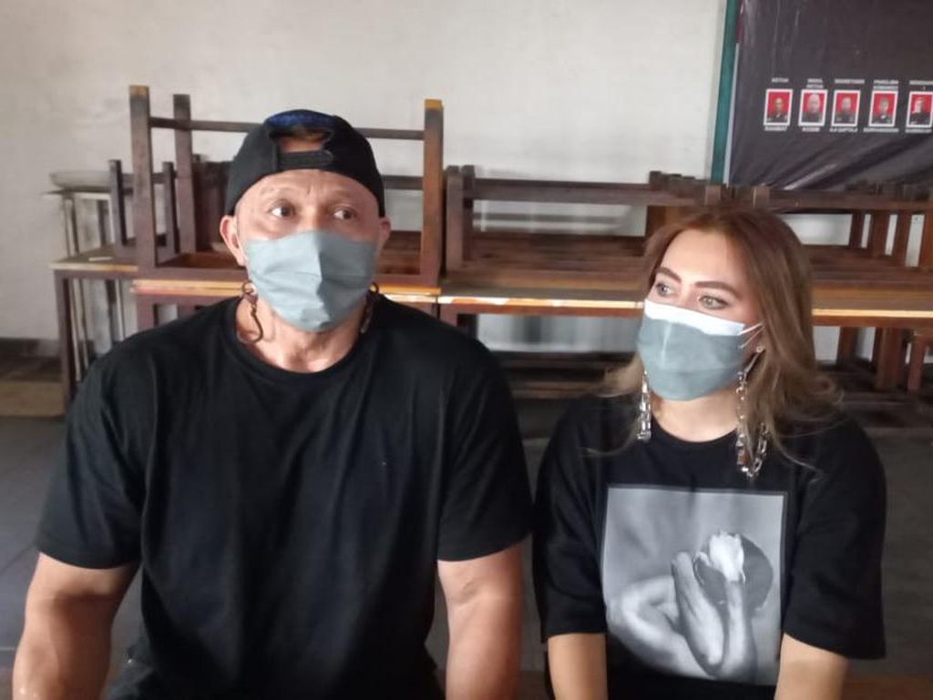Ini yang Bikin Istri Jatuh Cinta dengan Bang Tigor Ini yang Bikin Istri Jatuh Cinta dengan Bang Tigor