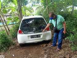 Polisi Buru Pemilik Mobil Misterius Pengangkut 40 Ribu Baby Lobster