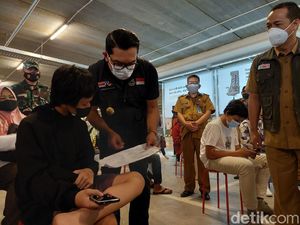 Daerah Minta Tambahan Vaksin, Ridwan Kamil: Bolanya di Pemerintah Pusat