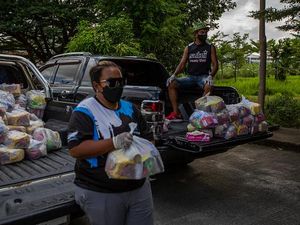 Keren! Pengusaha Ini Bantu Warga Phuket Bertahan di Masa Pandemi