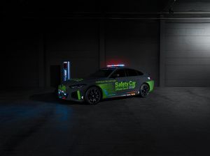 Ini Mobil Listrik Pertama BMW M yang Jadi Safety Car MotoE Ini Mobil Listrik Pertama BMW M yang Jadi Safety Car MotoE