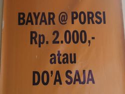 Makan di Warung Ini Hanya Bayar Rp 2 Ribu Saja Atau Doa Makan di Warung Ini Hanya Bayar Rp 2 Ribu Saja Atau Doa