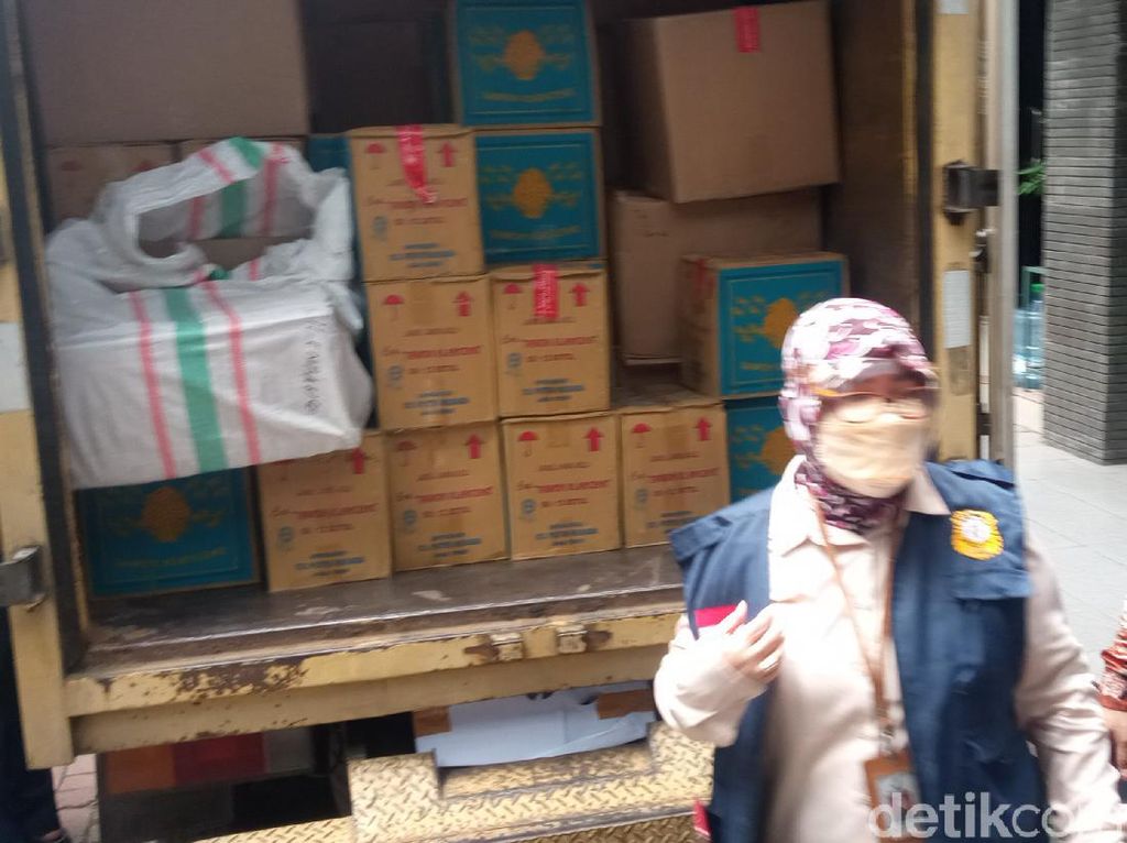 Obat Tradisional Ilegal Senilai Rp 850 Juta Hendak Diedarkan di Jabar Obat Tradisional Ilegal Senilai Rp 850 Juta Hendak Diedarkan di Jabar