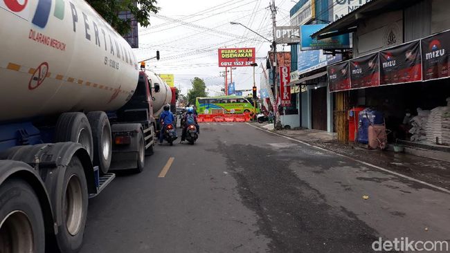 PPKM Level 4 Diperpanjang, Begini Penyekatan-Penutupan Jalan di Bantul | Berita Jakarta Hari Ini