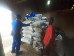 Polda DIY Salurkan Dana untuk Beli Beras Panen Petani yang Menumpuk