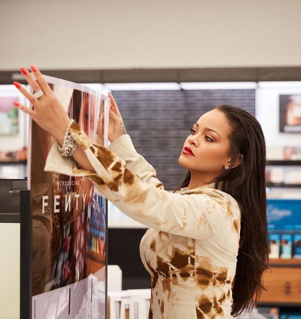 Potret Rihanna (foto: instagram.com/badgalriri) Potret Rihanna (foto: instagram.com/badgalriri)