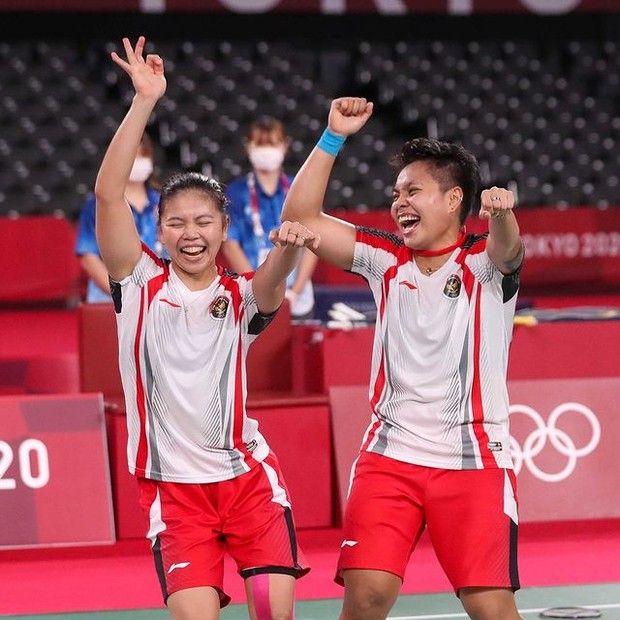 Selebrasi kemenangan Greysia Polii dan Apriyani Rahayu (foto: instagram.com/bwf.official) Selebrasi kemenangan Greysia Polii dan Apriyani Rahayu (foto: instagram.com/bwf.official)