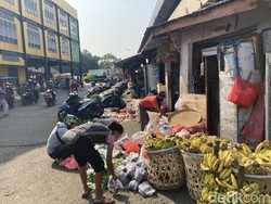 PPKM Level 4 Lanjut, Pedagang Sayur: Sudah Empot-empotan Malah Diperpanjang