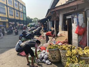 PPKM Level 4 Lanjut, Pedagang Sayur: Sudah Empot-empotan Malah Diperpanjang PPKM Level 4 Lanjut, Pedagang Sayur: Sudah Empot-empotan Malah Diperpanjang