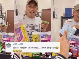 Terlalu Lama Lockdown di Rumah, Pasutri Ini Jadi Pedagang Asongan Camilan Terlalu Lama Lockdown di Rumah, Pasutri Ini Jadi Pedagang Asongan Camilan