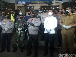 Wakapolri Tinjau PPKM Level 4 di Medan, Ingatkan Jangan Kendor Prokes