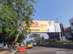 Baliho Airlangga Hartarto 2024 Kuasai Jalanan Serang Raya
