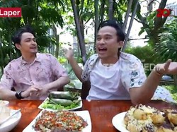 Bikin Laper! Anwar dan Thomas Djorghi Lahap Nasi Bakar Tuna Sedap
