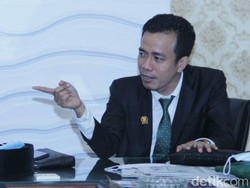 Ketua Fraksi PKB DPRD Jatim Tawarkan Bantuan Hukum Keluarga Pem-Bully Ayu Ting Ting
