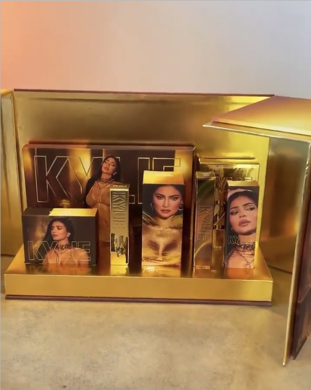 Foto: instagram.com/kyliecosmetics Kylie Cosmetics 24K Birthday Collection/