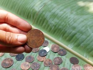 Ini Kata Kolektor Barang Antik soal Koin Kuno Temuan Warga Bandung Barat Ini Kata Kolektor Barang Antik soal Koin Kuno Temuan Warga Bandung Barat