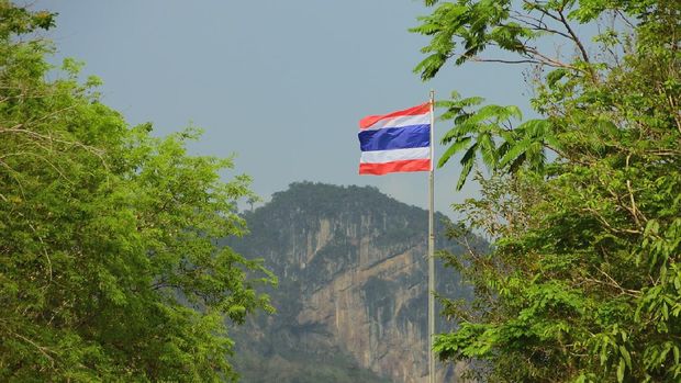 Just a shot of another flag, this one from Thailand at the Kaeng Krachan National Park.