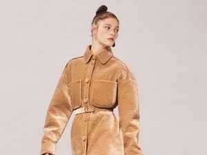 10 Koleksi Busana Fendi Resort 2022 yang Elegan dan Chic
