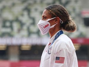 Wujud Masker Atlet AS yang Curi Perhatian di Olimpiade Tokyo 2020