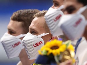 Masker Keren Tim Olimpiade AS Ini Tuai Kontroversi, Ada Apa?