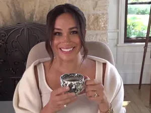 Penampilan Perdana Meghan Markle Setelah Melahirkan Lilibet